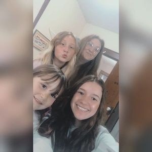 Meet your Posher, Molly lynn